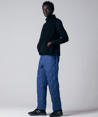 ダークネイビー×ブラック／モデル身長 184cm／着用サイズ L