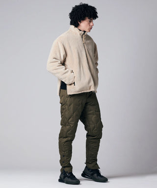 コヨーテ×ベージュ（ボア面）／モデル身長 180cm／着用サイズ L