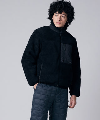 ブラック／モデル身長 180cm／着用サイズ L