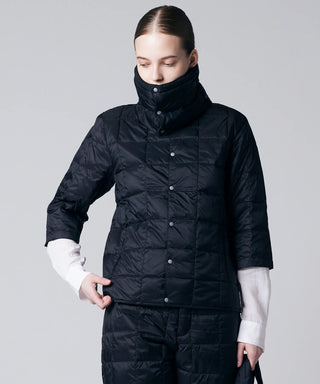 ブラック／モデル身長 170cm／着用サイズ L