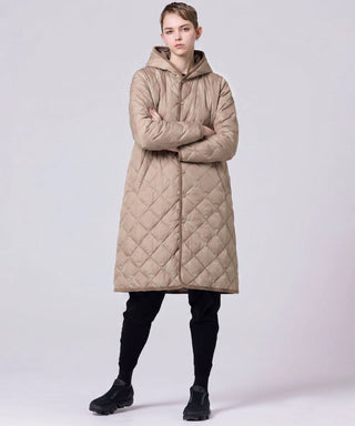 ダークベージュ／モデル身長 171cm／着用サイズ XS