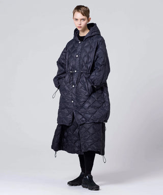 ダークネイビー／モデル身長 171cm／着用サイズ ONESIZE