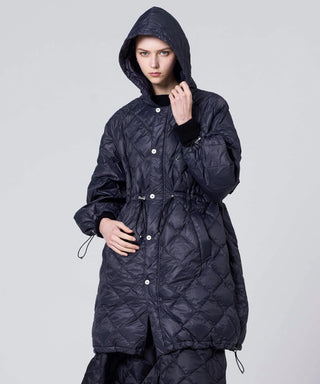 ダークネイビー／モデル身長 171cm／着用サイズ ONESIZE