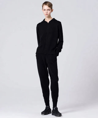 ブラック／モデル身長 171cm／着用サイズ L