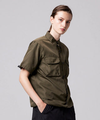 ダークオリーブ／モデル身長 169cm／着用サイズ XS