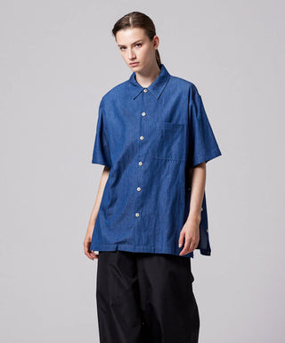 インディゴデニム／モデル身長 169cm／着用サイズ S