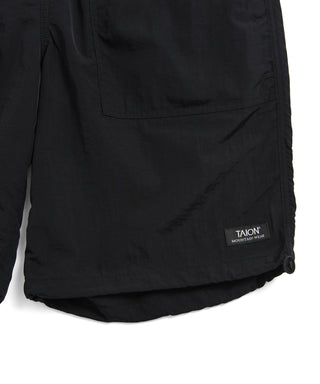 左右裾にアジャスター