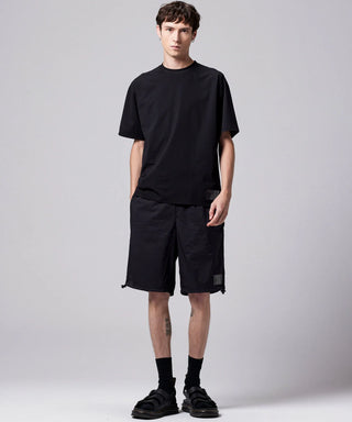 ブラック／モデル身長 178cm／着用サイズ L