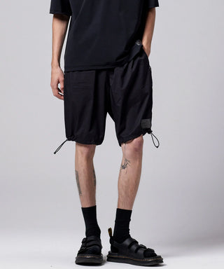 ブラック／モデル身長 178cm／着用サイズ L