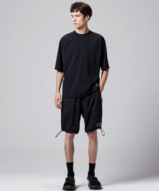 ブラック／モデル身長 178cm／着用サイズ L