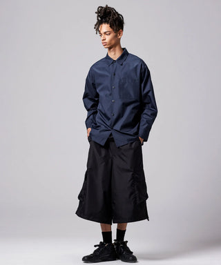 ブラック／モデル身長 181cm／着用サイズ L