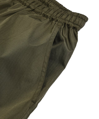 左右腰：ポケット