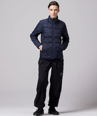 ネイビー ／モデル身長 169cm／着用サイズ XS