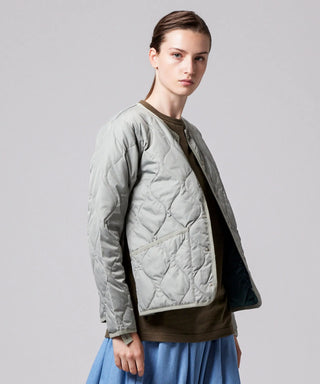 ダークセージグリーン／モデル身長 169cm／着用サイズ XS