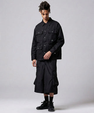 ブラック／モデル身長 181cm／着用サイズ L