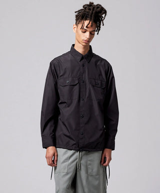 ブラック／モデル身長 181cm／着用サイズ L