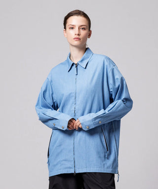 ブルーデニム／モデル身長 169cm／着用サイズ S