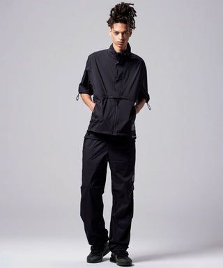 ブラック／モデル身長 181cm／着用サイズ L