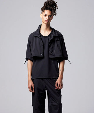 ブラック／モデル身長 181cm／着用サイズ L