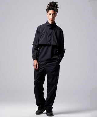 ブラック／モデル身長 181cm／着用サイズ L