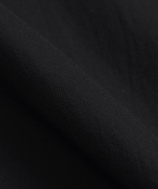 生地：軽量ナイロンを使用