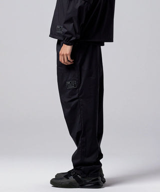 ブラック／モデル身長 181cm／着用サイズ L