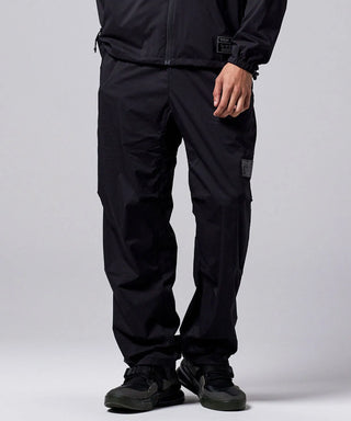 ブラック／モデル身長 181cm／着用サイズ L