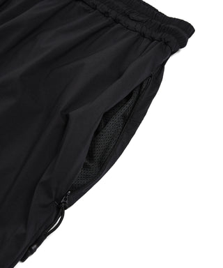 左右腰：ファスナーポケット