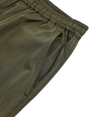 左右腰：ポケット