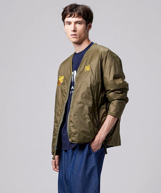 オリーブ／モデル身長 178cm／着用サイズ L