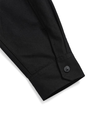 表側（キャンバス生地面）：袖口はYKK金属スナップボタン（TAION刻印）