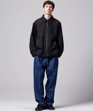 ブラック（裏側）／モデル身長 179cm／着用サイズ L