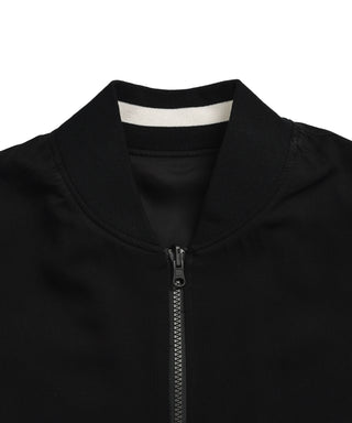 裏側：シンプルな無地リブ