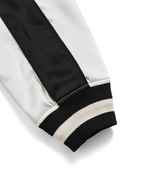 表側（レーヨン生地面）：ライン入りリブ