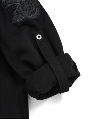 袖裏のタブ（ロールアップ用）