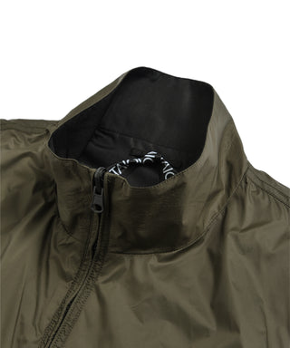 表側：ハイネックデザイン