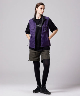 ダークパープル×ブラック（表側）／モデル身長 169cm／着用サイズ XS