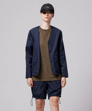 ダークネイビー（表側）／モデル身長 169cm／着用サイズ XS