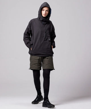 ダークネイビー×ブラック（裏側）／モデル身長 169cm／着用サイズ XS