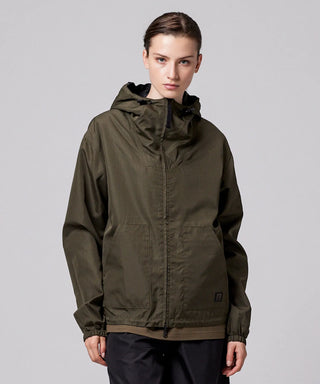 ブラック（裏側）／モデル身長 169cm／着用サイズ XS