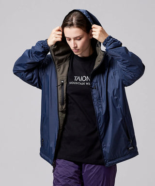 ダークオリーブ×ダークネイビー（裏側）／モデル身長 169cm／着用サイズ XS