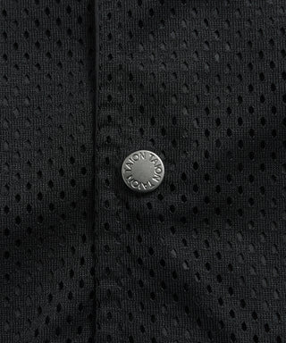 裏側（メッシュ面）：前たてはYKK金属スナップボタン（TAION刻印）