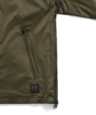 表側：左右脇にジップスリット（閉めた状態）