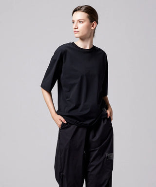 ブラック／モデル身長 169cm／着用サイズ XS