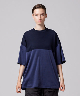 ネイビー／モデル身長 169cm／着用サイズ XS