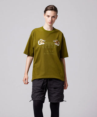 オリーブ(スカジャントラ刺繍)／モデル身長 169cm／着用サイズ XS