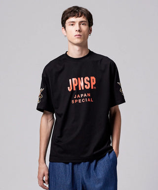 ブラック(スカジャン鷹刺繍)／モデル身長 178cm／着用サイズ L