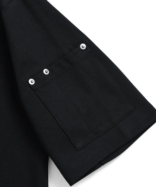 左袖にリベット付きポケット