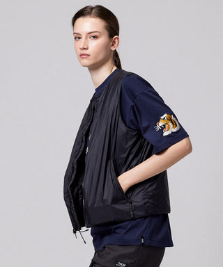 ブラック×ブラック（裏側）／モデル身長 169cm／着用サイズ XS