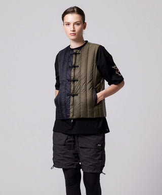 クレイジー×ブラック（表側）／モデル身長 169cm／着用サイズ XS